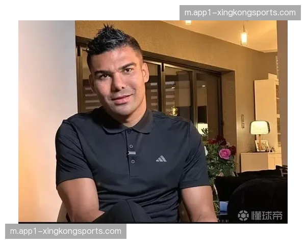 巴西队演练卡塞米罗后插上头球,安切洛蒂利用中场高度优势