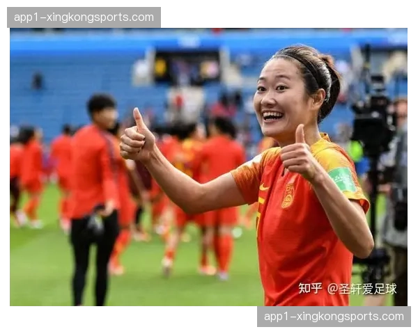 维拉双后腰拦截体系 卡马拉路易斯保护防线身前